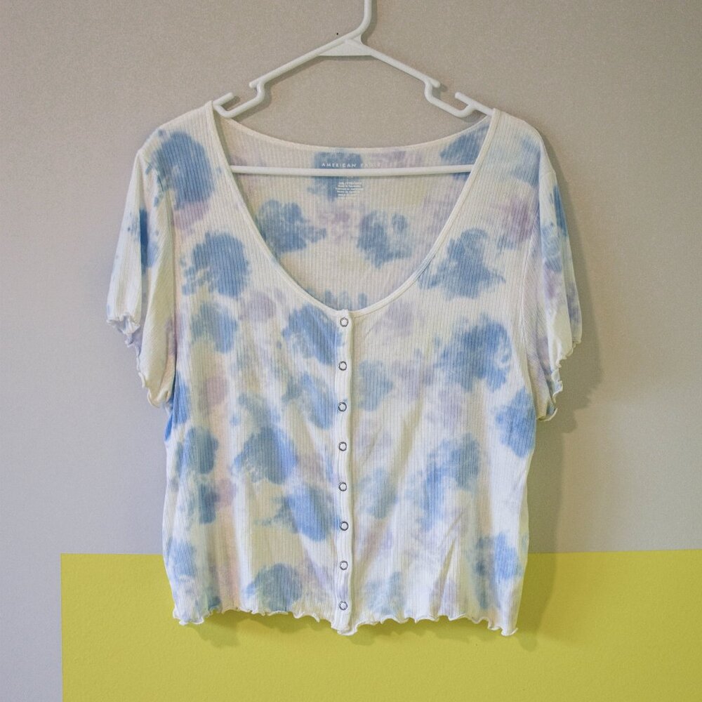 American Eagle Tie-Dye Snap-Front Baby Tee